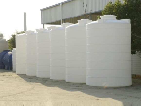 ���W����